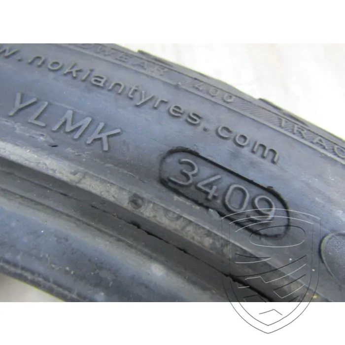 Satz 2x Winterreifen NOKIAN WR 235/35 R19 87V N0 M+S Porsche 997