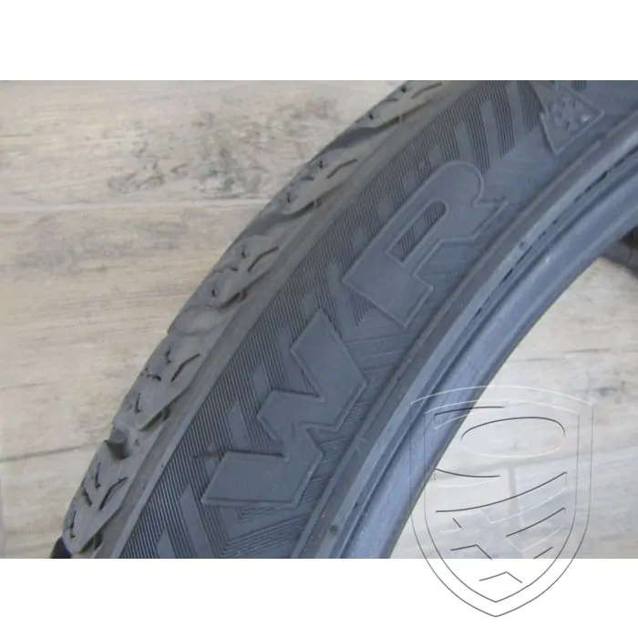 Satz 2x Winterreifen NOKIAN WR 235/35 R19 87V N0 M+S Porsche 997